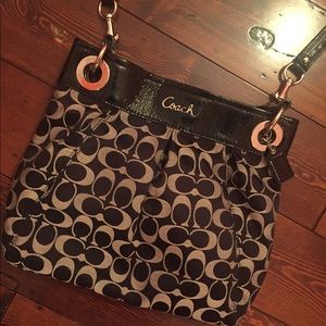 Coach Shoulder Purse w/ removable Crossbody Strap